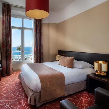 Excelsior Hotel