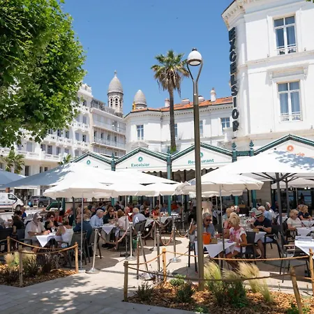 Excelsior מלון 4*