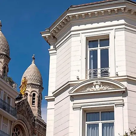 Excelsior Hotel