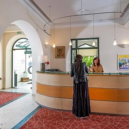 Excelsior Hotel