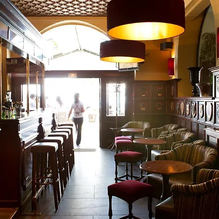 艾克塞西尔酒店 Saint-Raphaël