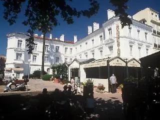 エクセルシオール 4*